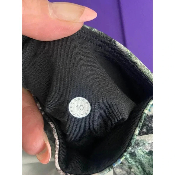 Lululemon Train Times Pant 25" Springscape Multi-sz 10 - Picture 6 of 6